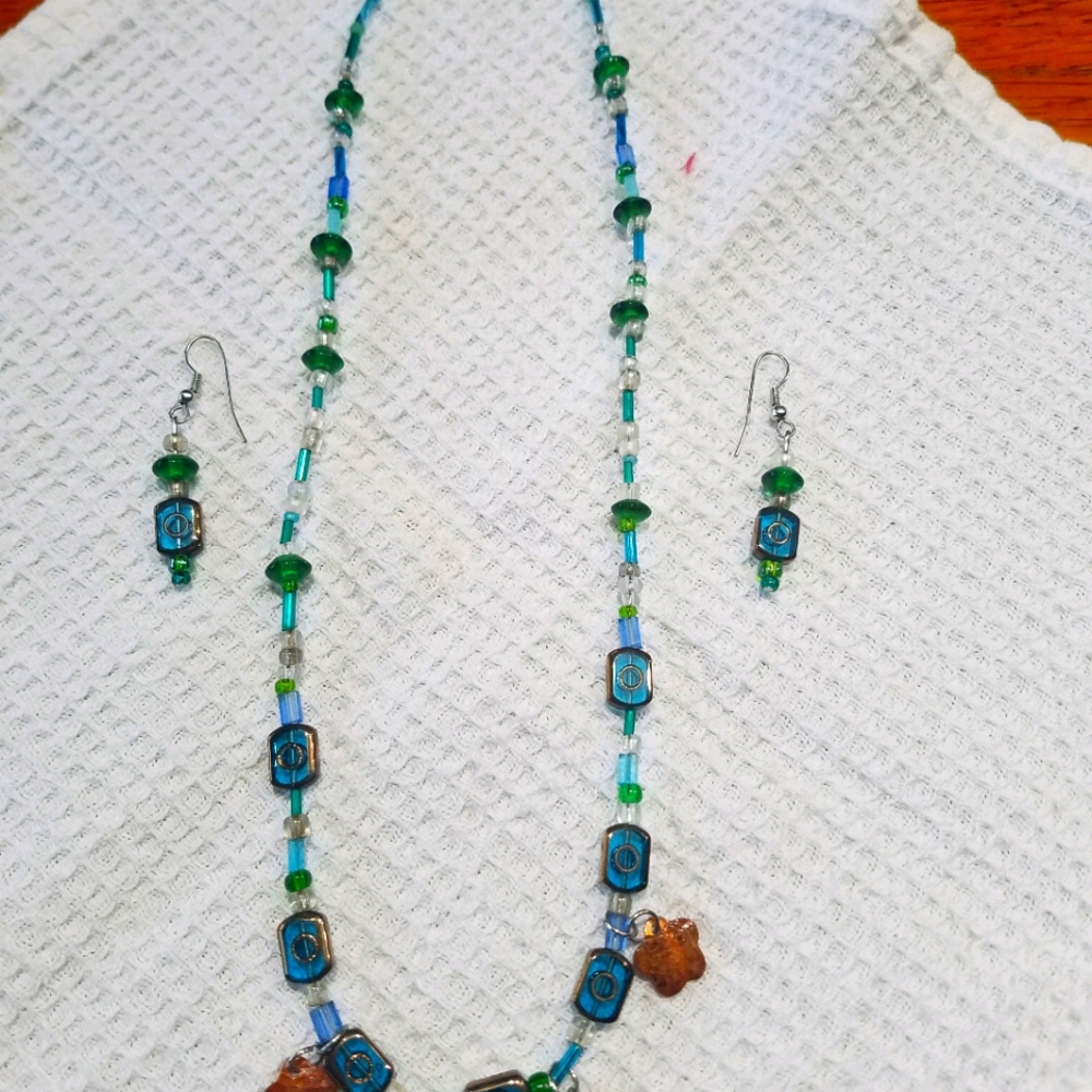 Fashion necklace and earring